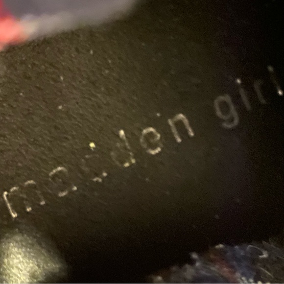 Madden Girl Galeriaa Charcoal Grey Pleather Lace-up Zippered Boots Sz 6 Like New - Picture 7 of 9